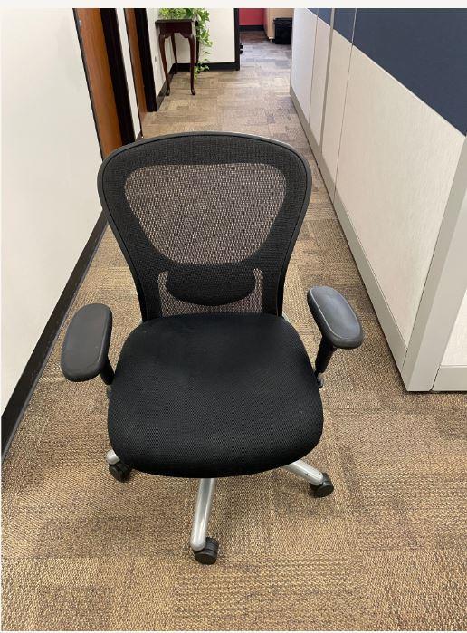 9 to 5 task chair
