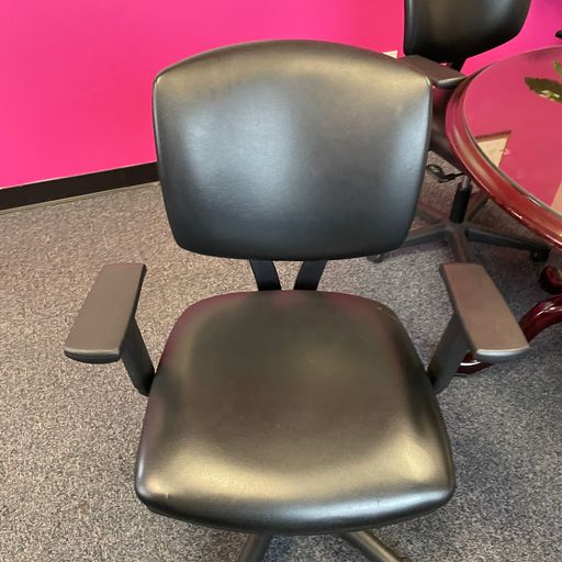 Task Chair