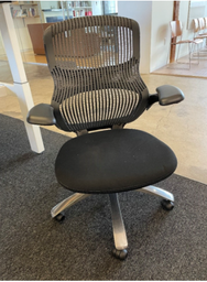 [#B13-4] Task chairs with arms