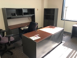 [#E7-43] Desk, credenzaw/hutch blk w/wood laminate top