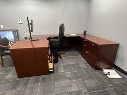 [#E7-20] U-Shaped Desk