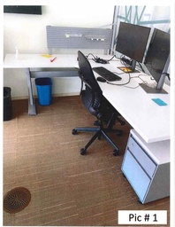 [#E6-Pic # 1] Desk - L Shaped