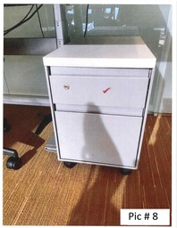 [#D16-Pic # 8] Pedestal - Metal