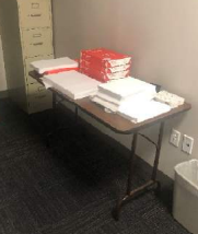 [#C8-42] Small Folding Table