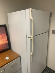 [#G10-m5] Fridge