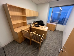 [#E8-3] Private Offices