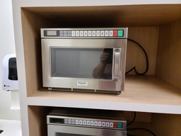 [#G8-3] Microwave (Photo Approximation)