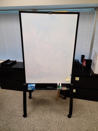 [#F5-13] Mobile Whiteboard (Photo Approximation)