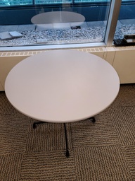 [#C7-49] Round table - 42 x 60