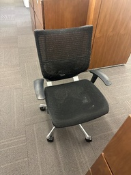 [#B13-70] #65 - okamure office chair 24 x 25 x 37