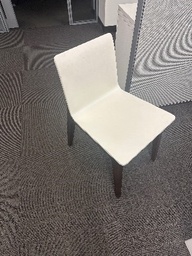 [#B12-85] #80 wooden guest chair19 x 20 x32