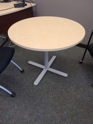 [#C5-6] Round table - 3' diameter 