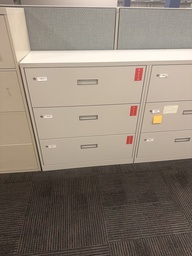 [#D8-5] File cabinet, 3-drawer, gray, 42"