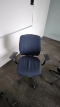 [#B13-6] Amicus Chairs