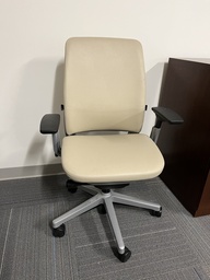 [#B13-7] Task chair, beige leather