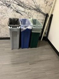 [#00-90] Large Garbage Cans