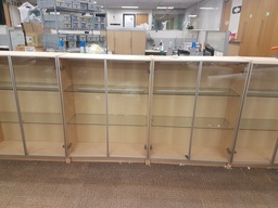 [#D30-5] Small display cabinet, with lights