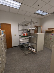 [#D25-135] wire metal rack 