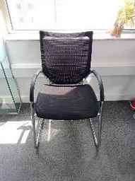 [#B8-35] BLACK CHAIR WITHOUT WHEEL