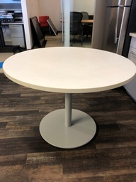 [#C5-1] 42'' White Round Table