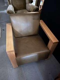 [#B12-28] Brown Leather Lounge Chair with Wood Arms