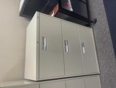 [#D8-10] Metal Cabinet 30x19x41