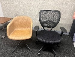 [#B13-126] Desk Chairs
