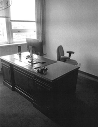 [#B5-44] Office Chairs 
