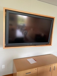 [#H16-17] 72” TV