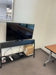 [#H16-33] TV ON STAND