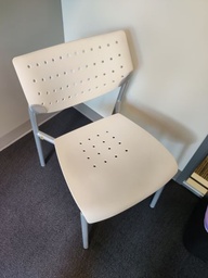 [#B5-4] White/Silver Conference Chair