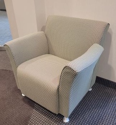 [#B12-3] Green Chair, 35x32x32