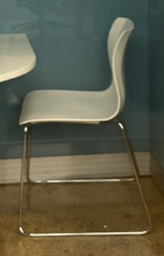 [#B4-15] Chair - white/silver base