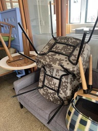 [#B12-43] Lounge Chair - brown/tan pattern