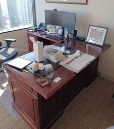 [#E6-31] Lh L-Desk 6’ X 7’