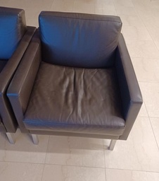 [#B12-193] Club Chairs
