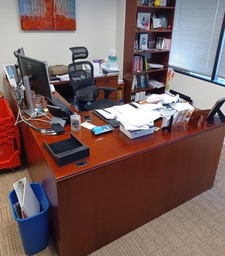 [#E7-280] Rh U-Desks 6’ X 9’