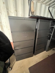 [#D10-2] Cabinets