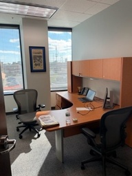 [#E6-26] L-Shaped Desk with Overhead