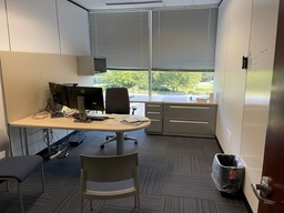 [#E8-49] Private Offices