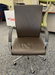 [#B13-12] Exec Task Chair