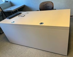 [#E4-36] Desk, white, 64x32x30"