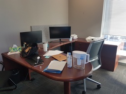 [#E7-8] Wood desk with 2 drawer lateral 