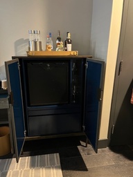 [#D30-2] Bar cabinet