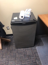 [#G9-28] Mini Fridge (1 door)