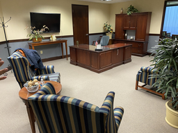 [#D16-11] Hutch (Executive)