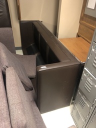 [#B6-69] Couch