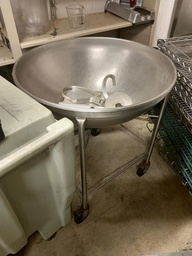 [#C1] Large Metal Bowl on Wheels