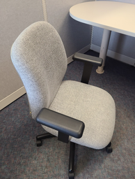 [#B13-6] Task Chair - Light Grey