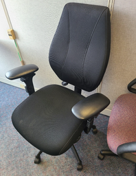 [#B13-11] Task Chair - Black